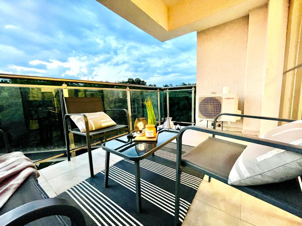 Forest View Apartment Тимишоара Екстериор снимка